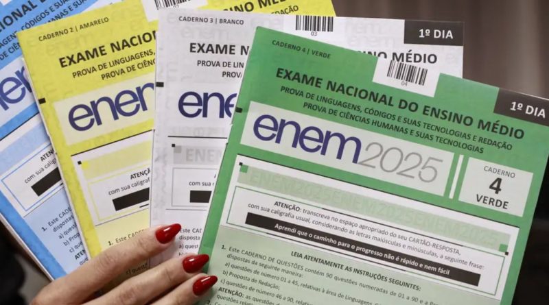 Ministro da Educação descarta cancelamento do Enem após anulação de três questões