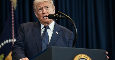 . (Official White House Photo by Daniel Torok)
