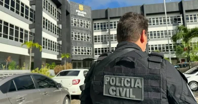 Homem é preso após asfixiar companheira até a morte em Salvador; suspeito não prestou socorro